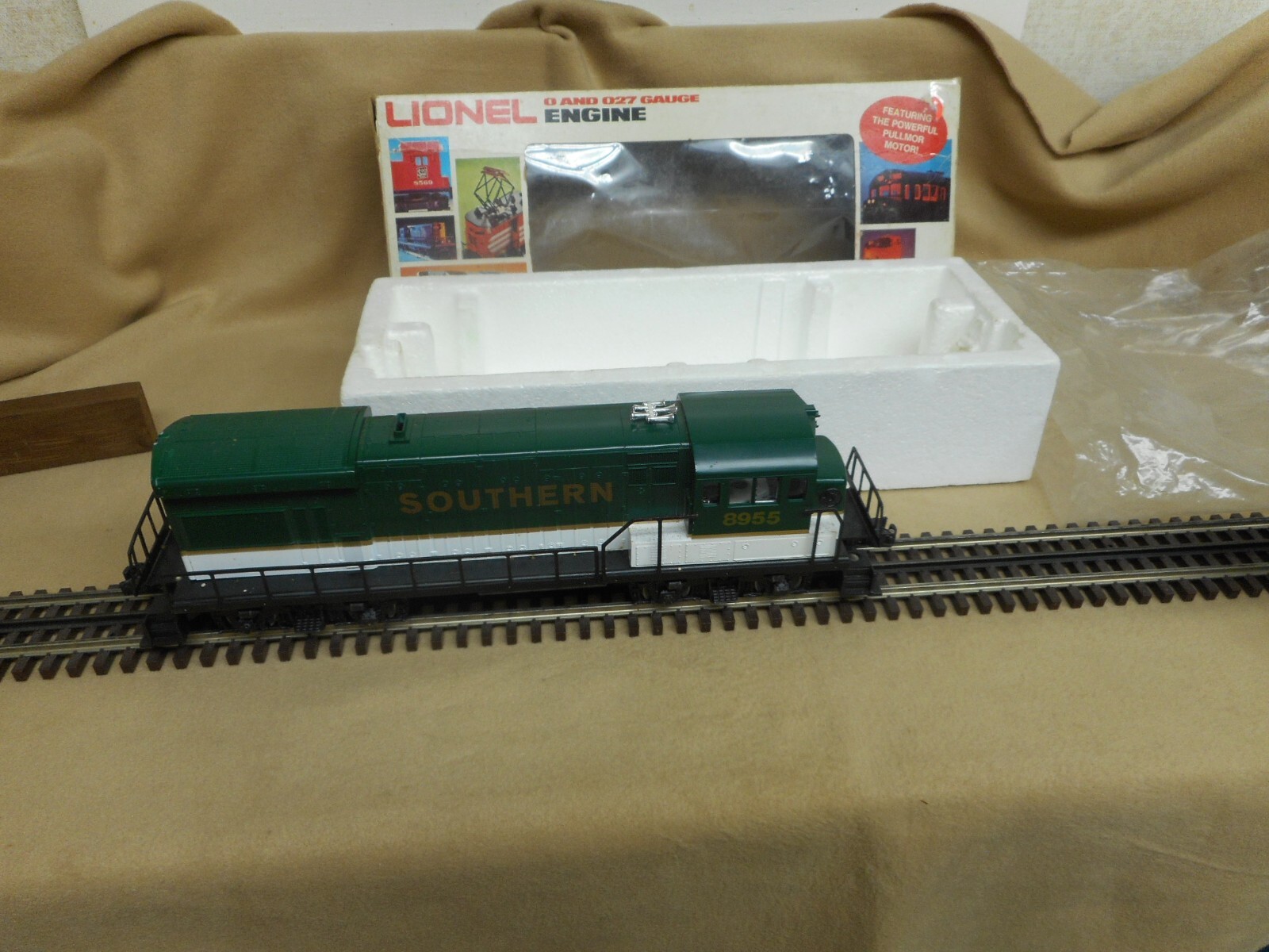 Click here to see eBay Auction