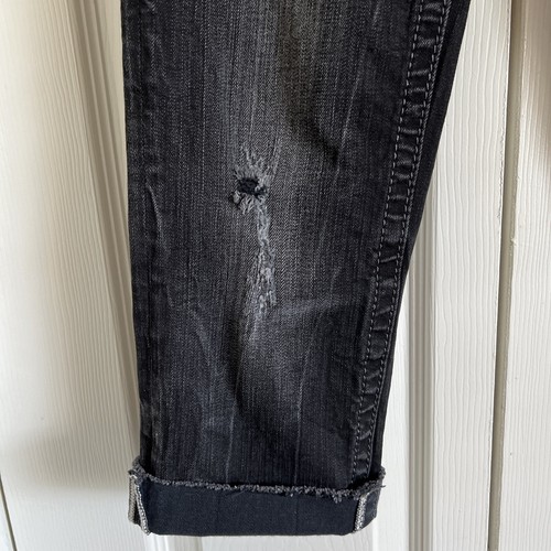 Miss Me Jeans “Sunny”Distressed Capri Mid Rise Sz 29 Pre-owned - Picture 7 of 9