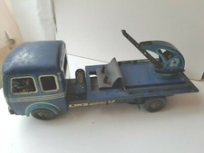 Gros camion dépanneuse CR