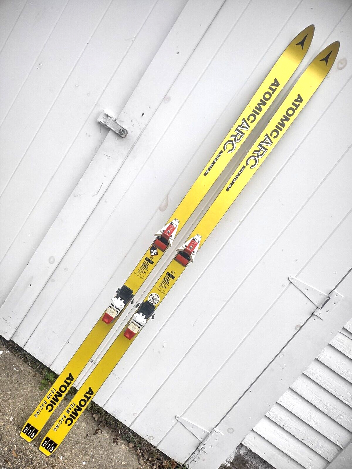 Vintage 215 cm Atomic ARC Super G Racing Skis with Salomon Bindings Quantum