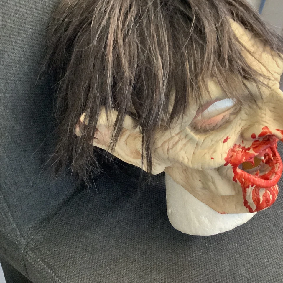 2007 USA Vintage Zagone Studios Bloody Zombie Halloween Adult Mask-GREAT! - Image 2 of 4