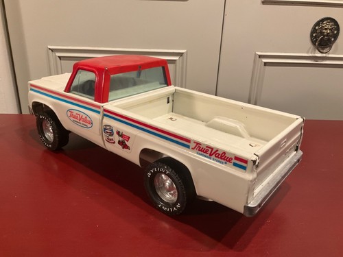 Vintage Nylint True Value Chevy Pickup Truck With Opening Tailgate 1970’s 14”. - Picture 8 of 12