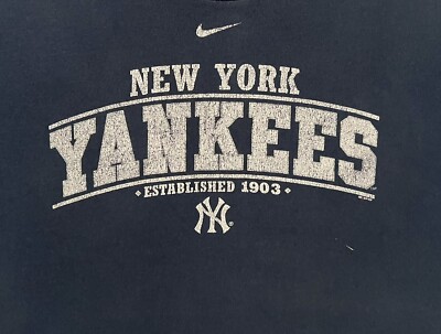 Vintage Nike NY Yankees Blue T-Shirt Center Check Swoosh Double