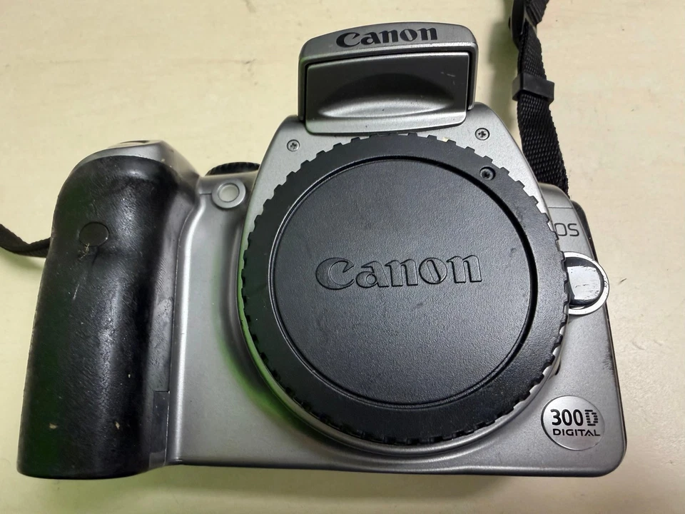Canon EOS 300D, photo 2 of 5