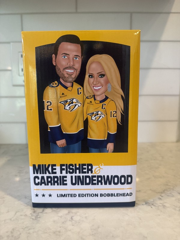Mike Fisher and Carrie Underwood Limited Edition Bobble Heads New In Box