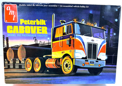 AMT 1:25 Scale Peterbilt Cabover Pacemaker 352 Tractor Boxed Model Vintage Kit