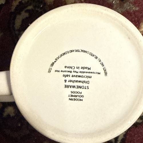 Modern Gourmet Foods Friends TV Show Smelly Cat Coffee Cup Mug - Picture 2 of 2