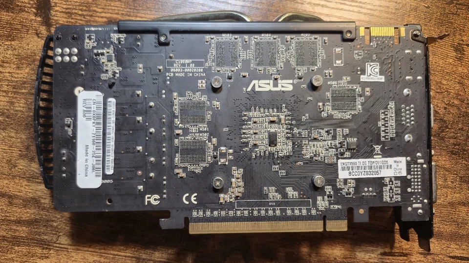 ASUS NVIDIA GeForce GTX 550 Ti 1GB GDDR5 SDRAM PCI Express - Image 3 of 4