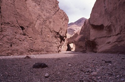 35 MM Color Slides Pro Photo Nature Landscape Desert Arch Doorway Barren #20