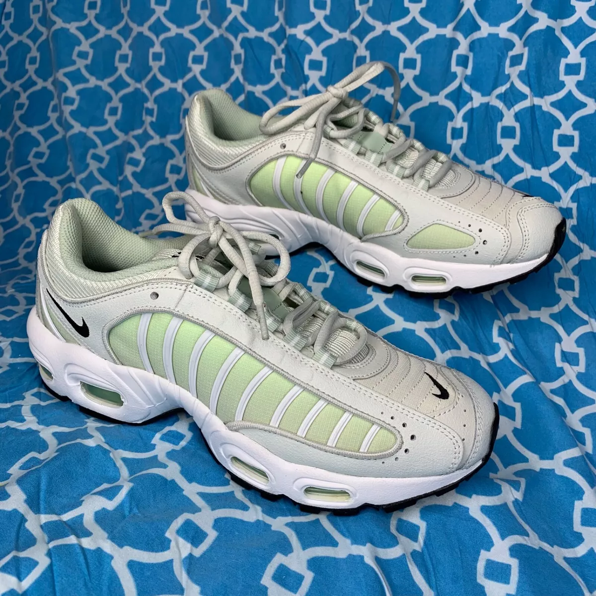Air max hotsell tailwind 4 sizing