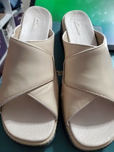 clarks womens sandals size 11