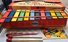 Vintage TUDOR Tru-Tone XYLOPHONE with colored tone No,150 12 Note