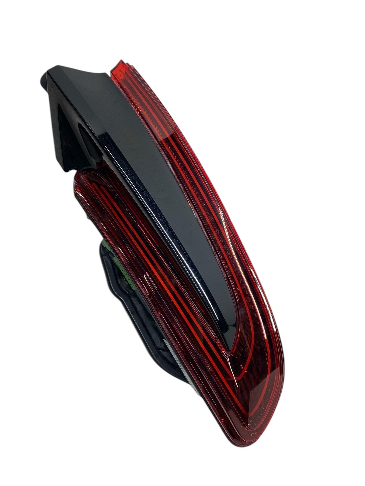 2017-2023 ASTON MARTIN DB11 VOLANTE LEFT REAR QUARTER MOUNTED TAIL LIGHT *NOTE*