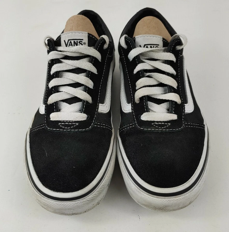 Boys Van's Off The Wall Sz 4 Sneakers Laceup Black/White Low Top Skate Sneakers - Image 2 of 4