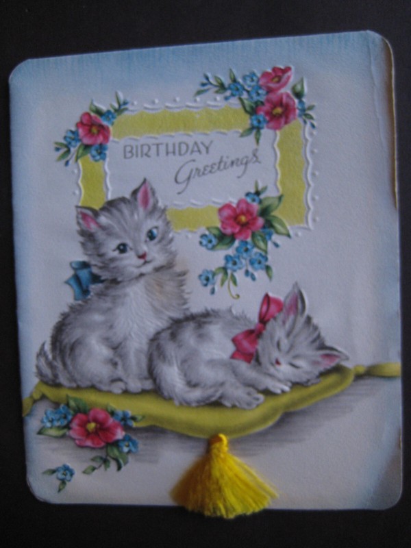 1940s vintage greeting card BIRTHDAY Kittens On Yellow Pillow w/ Real Tassel