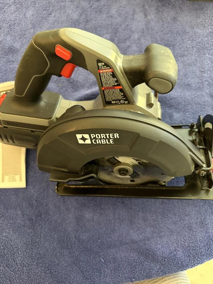 Porter-Cable 18V Drill Two Saws 3-Tool Combo Kit w/2 Battery Charger + Bag - Image 4 of 4