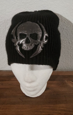 SLASH  GUNS N ROSES   OWNED LOGAN RIESE SKULL CAP / WOOL KNIT JULIENS AUCTIONS