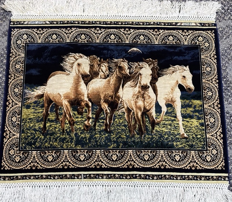 AN ATTRACTIVE  BRAND NEW 100%SILK TURKISH HEREKE RUG 1’10” X 1’7”