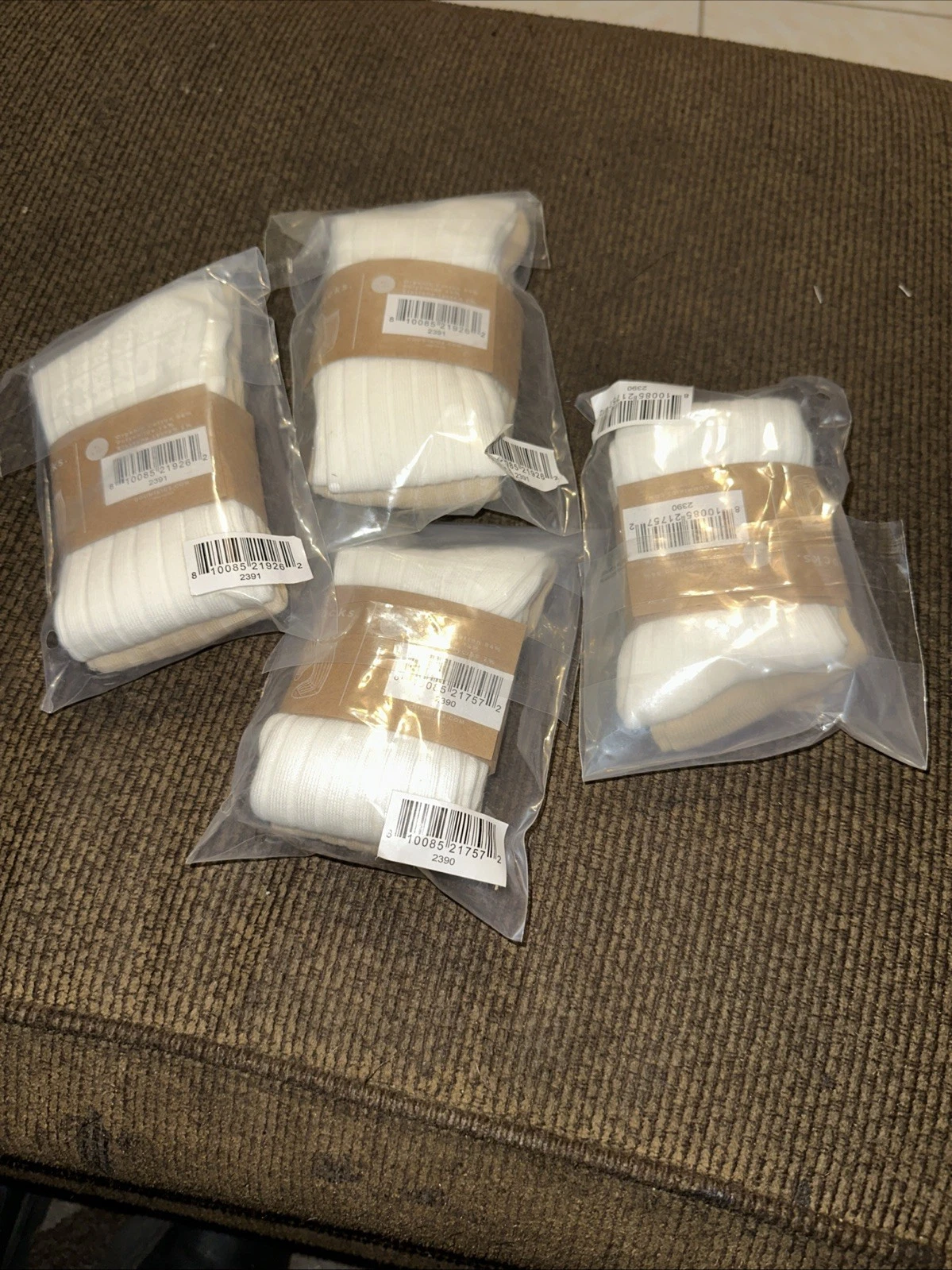 Lot Of 8 Pair Of Goumi Kids Socks Organic Cotton Size L 6-8 Youth NEW
Opens in a new window or tab