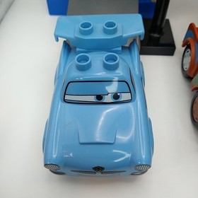 LEGO DUPLO 5828 Big Bentley Disney Pixar Cars 2 Set Lightning McQueen Mater Finn