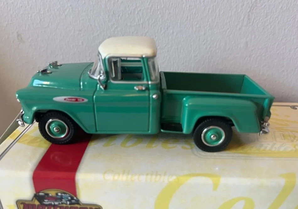 Matchbox 57 1957 Chevy 3100 Pickup Truck Chevrolet 40th Annivers YRS05/SA-M 1:43 - Image 3 of 4