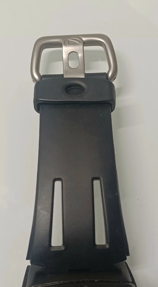 GUC Freestyle Classic Tide 2.0 Digital Watch 100M #81378 (Battery Needed) - image 4 of 4