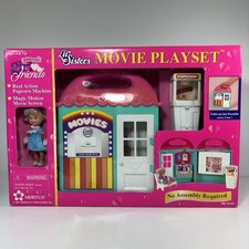 Vintage Forever Girl Friends Movie Theater Playset 1997 Meritus New RARE