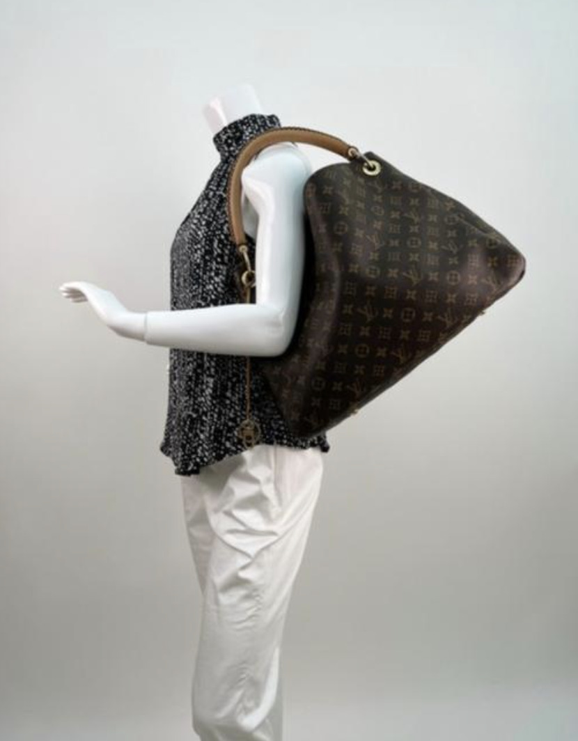 Louis Vuitton Monogram Canvas Artsy MM Shoulder Bag (SHF-21914