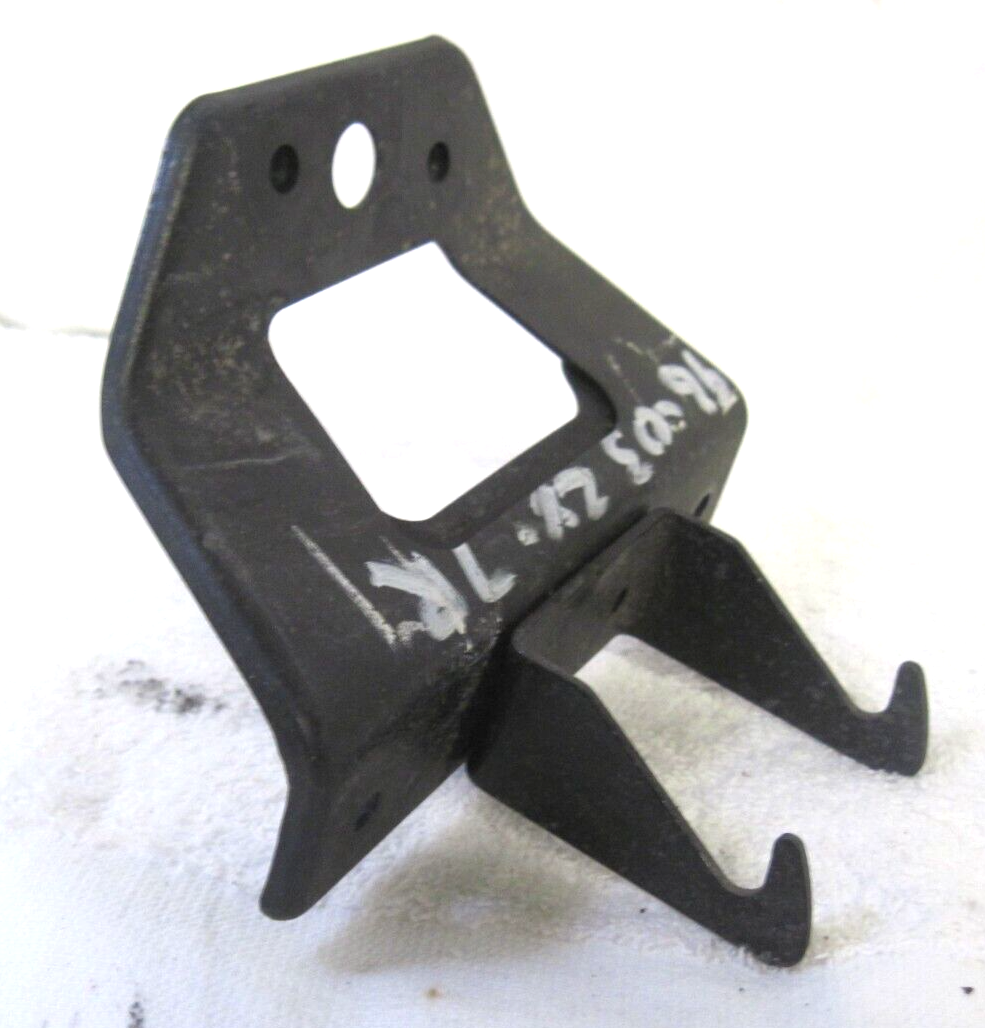 かんた 03 Kawasaki Ninja ZX7R Seat Bracket Mount Hanger Stay OEM