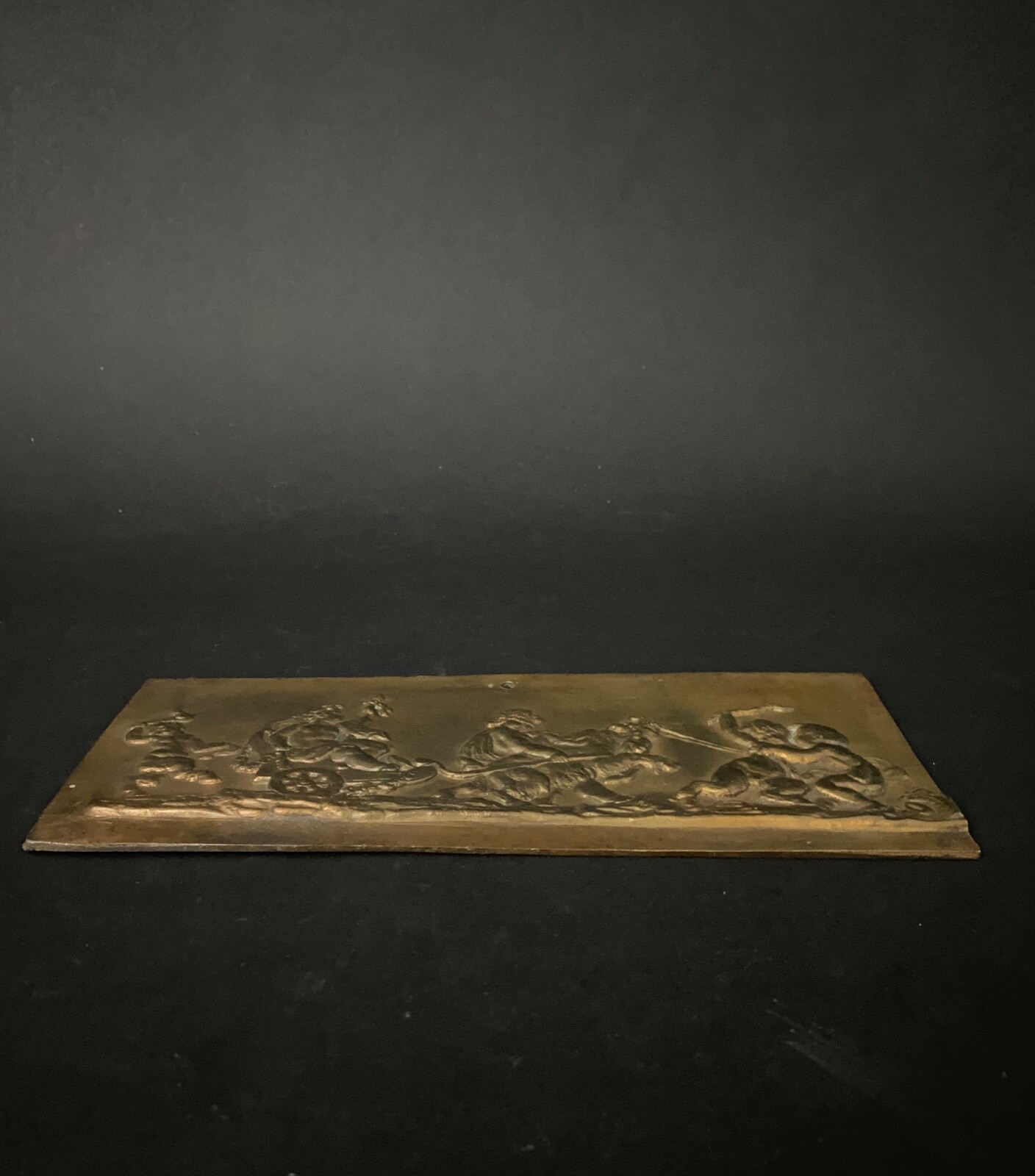 Plaque en bronze à décor d'amours à l'Antique Napoléon III basrelief
