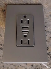Eaton USB W/ Duplex Outlet TR7755 Silver/Gray 15A Includes Screwless Cover