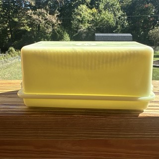 McKee Rare Seville Yellow Butter dish set holds 1 1/2 lbs / 8 3/8” x 4” measure