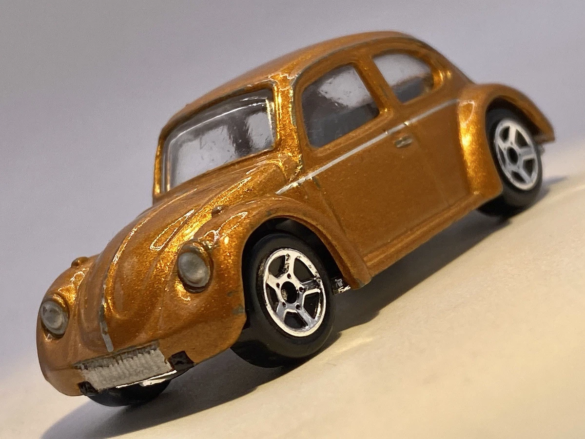 Miniature Corgi Vanguards Volkswagen VW Combi Joyeux Anniversaire – 1/43, Prévente