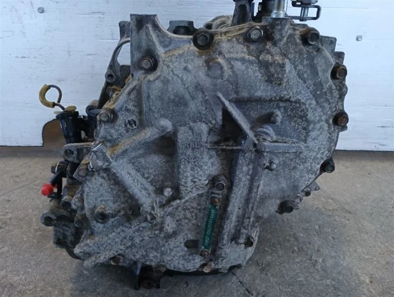 FWD Automatic Transmission from 2011 Honda CR-Z 1.5L 11037305 - Image 4 of 4