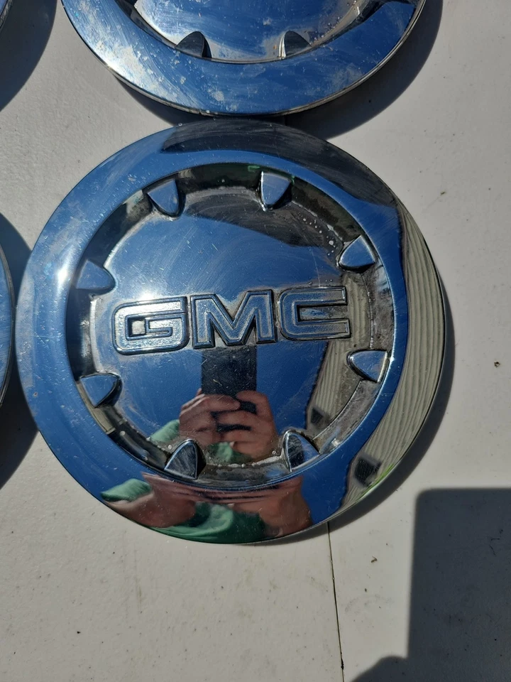 Tapa central cromada GMC SIERRA 1500 YUKON XL DENALI 2007-2013 4 PIEZAS 20" # 9596381  Foto 4 de 4