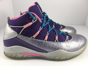 girls basketball shoes size 6