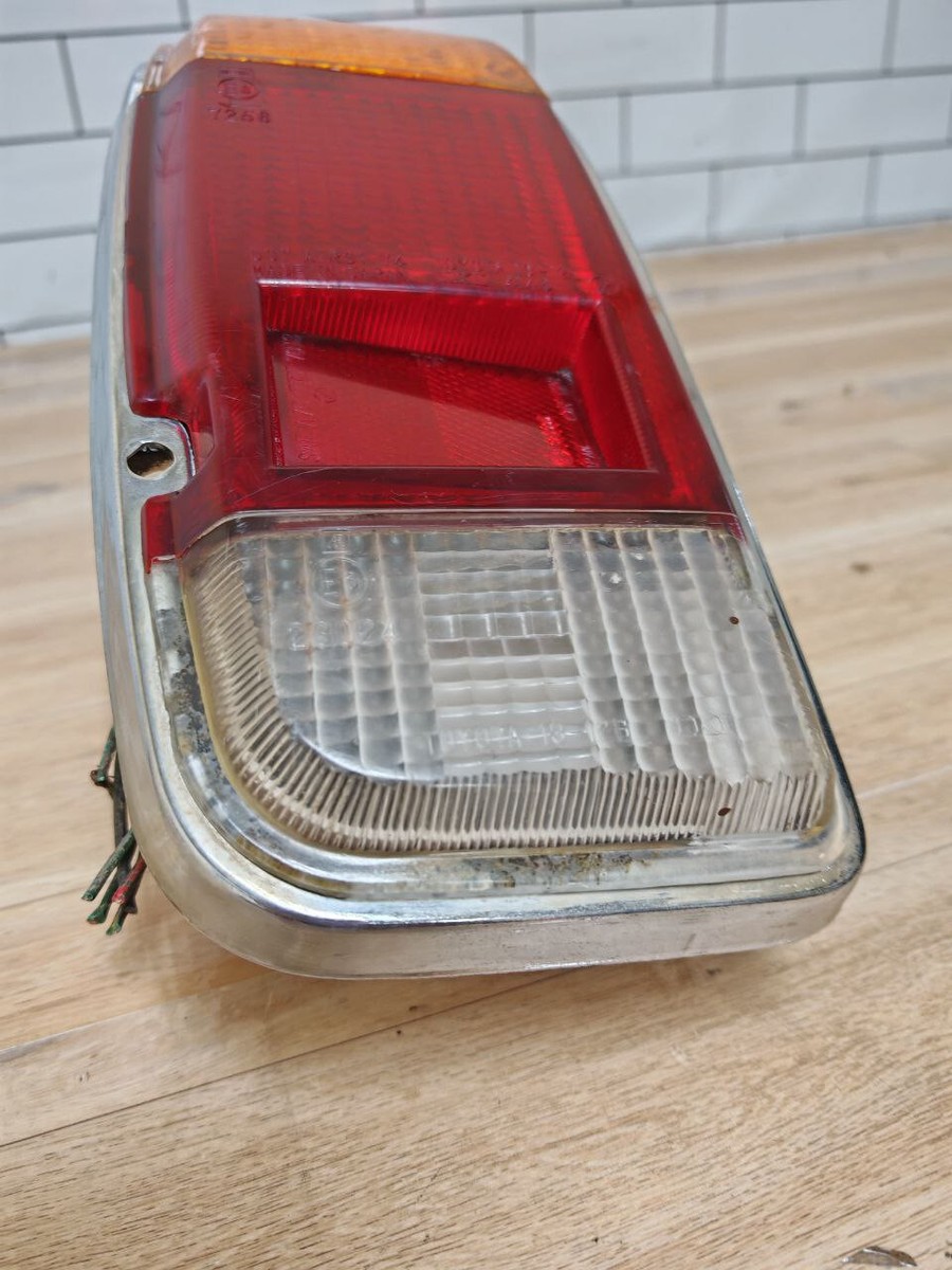TOYOTA COROLLA KE36 TE38 VAN Wagon Left Side Tail Light Used
