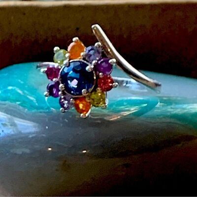 Sapphire and multi gemstone ring sizer 6  flower design