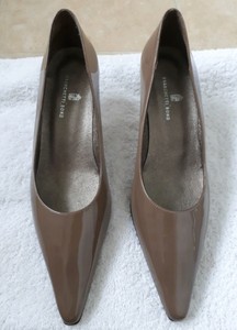 taupe court shoes uk