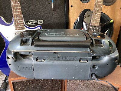 Vintage 1997 Magnavox AZ 8050 Boom Box Stereo AM/FM, CD, Cassette