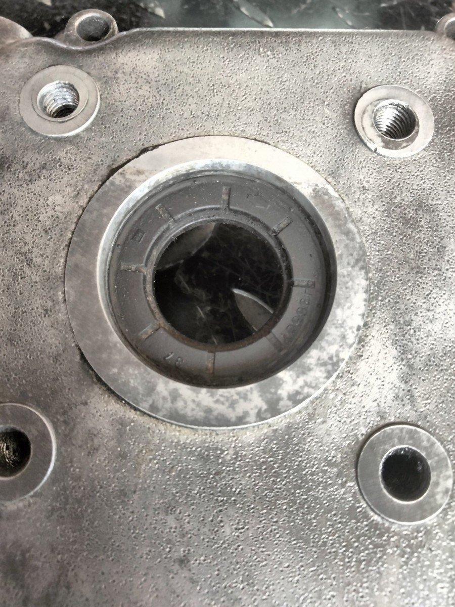 Briggs & Stratton 5hp Horizontal Crankcase Cover 694319 for sale