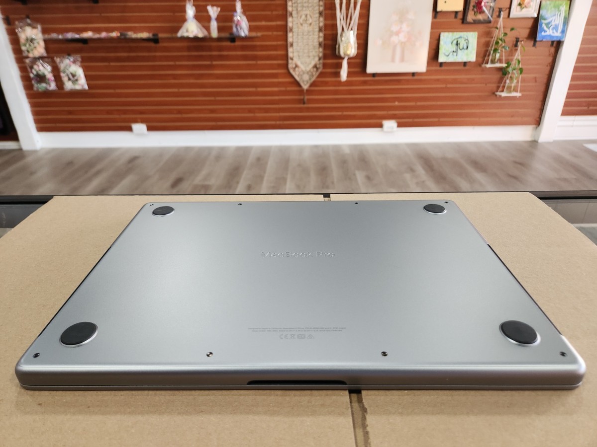 Apple MacBook Pro 14