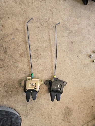 Rear Tail Trunk Lock Latch for 1997-1999 Toyota Camry