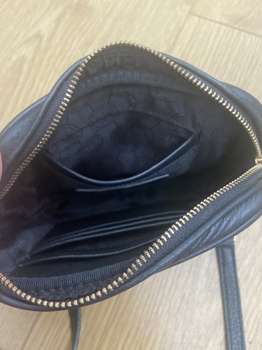 Michael Kors Black Leather Mini 16x12cm Shoulder Bag with Gold-Tone Logo Tab - Picture 21 of 24