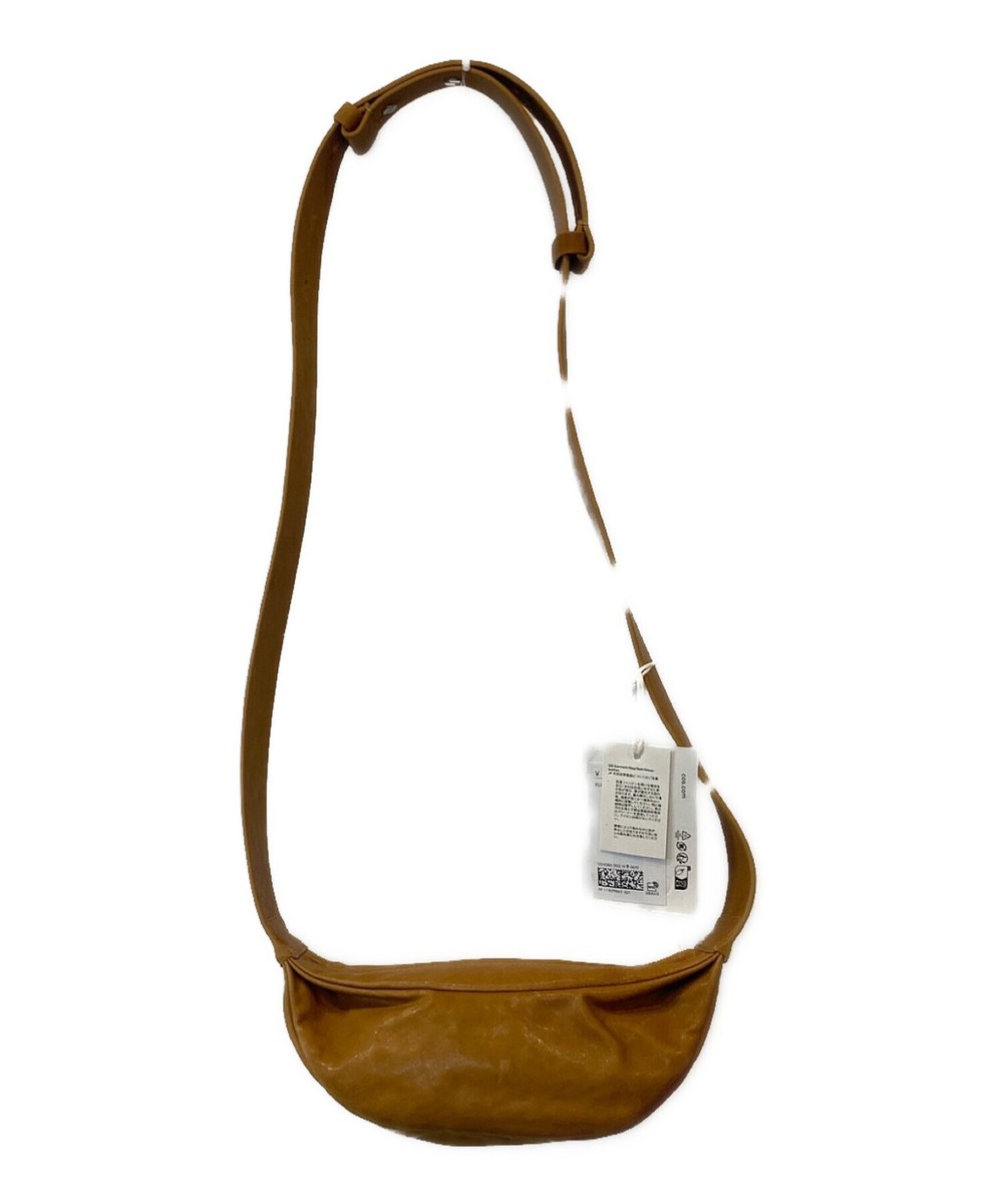 バッグ COS Swing Crossbody Bag SWING CROSSBODY BAG - LEATHER - BLACK | COS