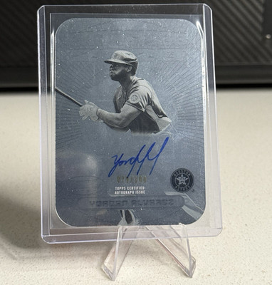 Topps 2020 Bowman's Best Yordan Alvarez Astros Die-Cut Auto/100  #F20-YA Rookie
