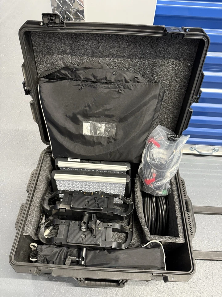 Litepanel Astra 3X Dual Fixture LED Lighting Kit - Image 2 of 4