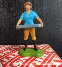 BRITAINS VILLAGE FARM FARMERS DAUGHTER WITH TRAY 1986 2063 NOS PLASTIC ENGLAND