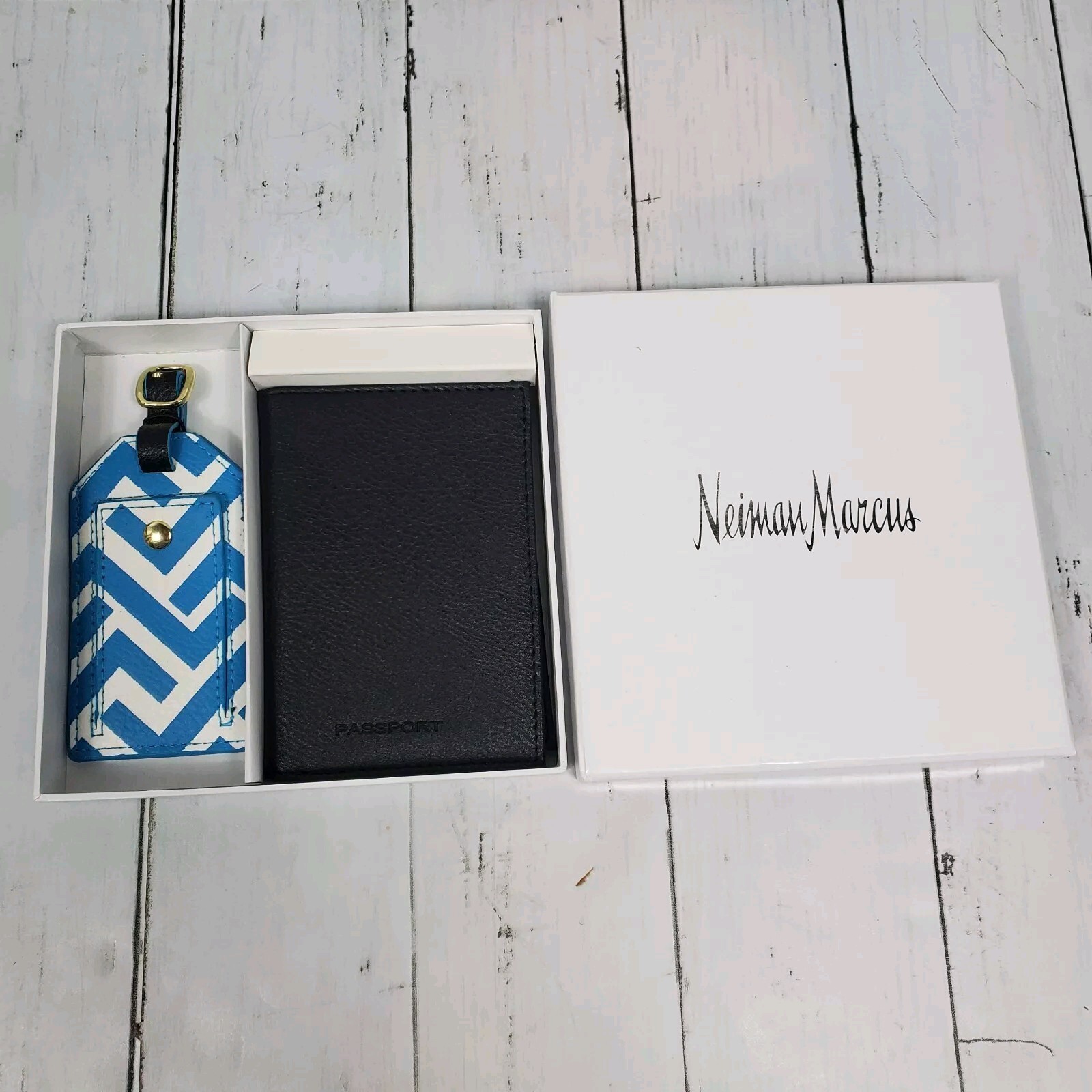 Neiman Marcus Aqua Black Passport Holder & Luggage Tag Gift Set New-image