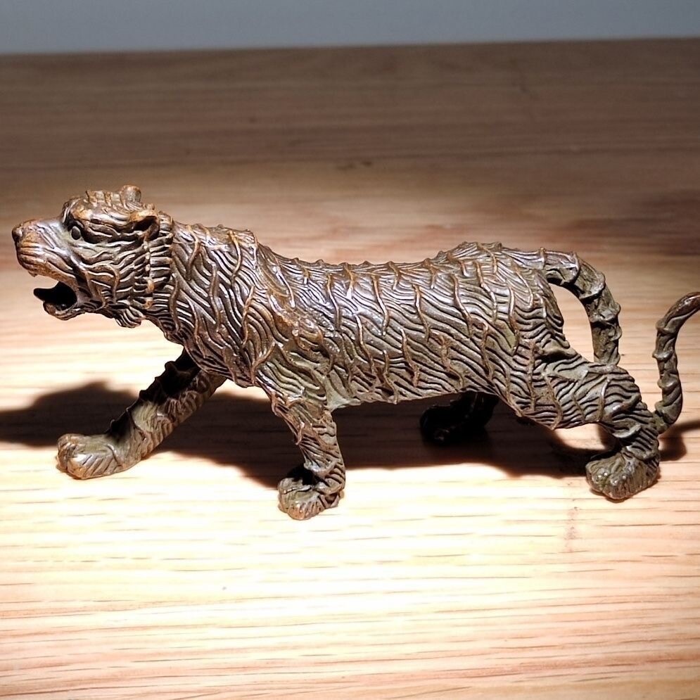 fortune rare Chinese bronze fortune tiger figure statue collectable table decor